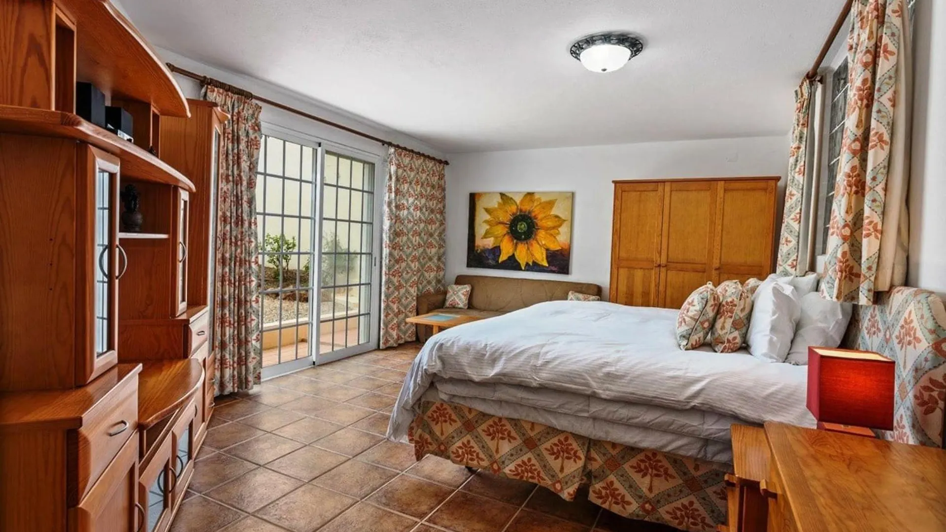 Cosy Carvoeiro Villa 5 Bedrooms Casa Solara Table Tennis Table Private Pool Alporchinhos Porches  0*, Porches (Algarve)