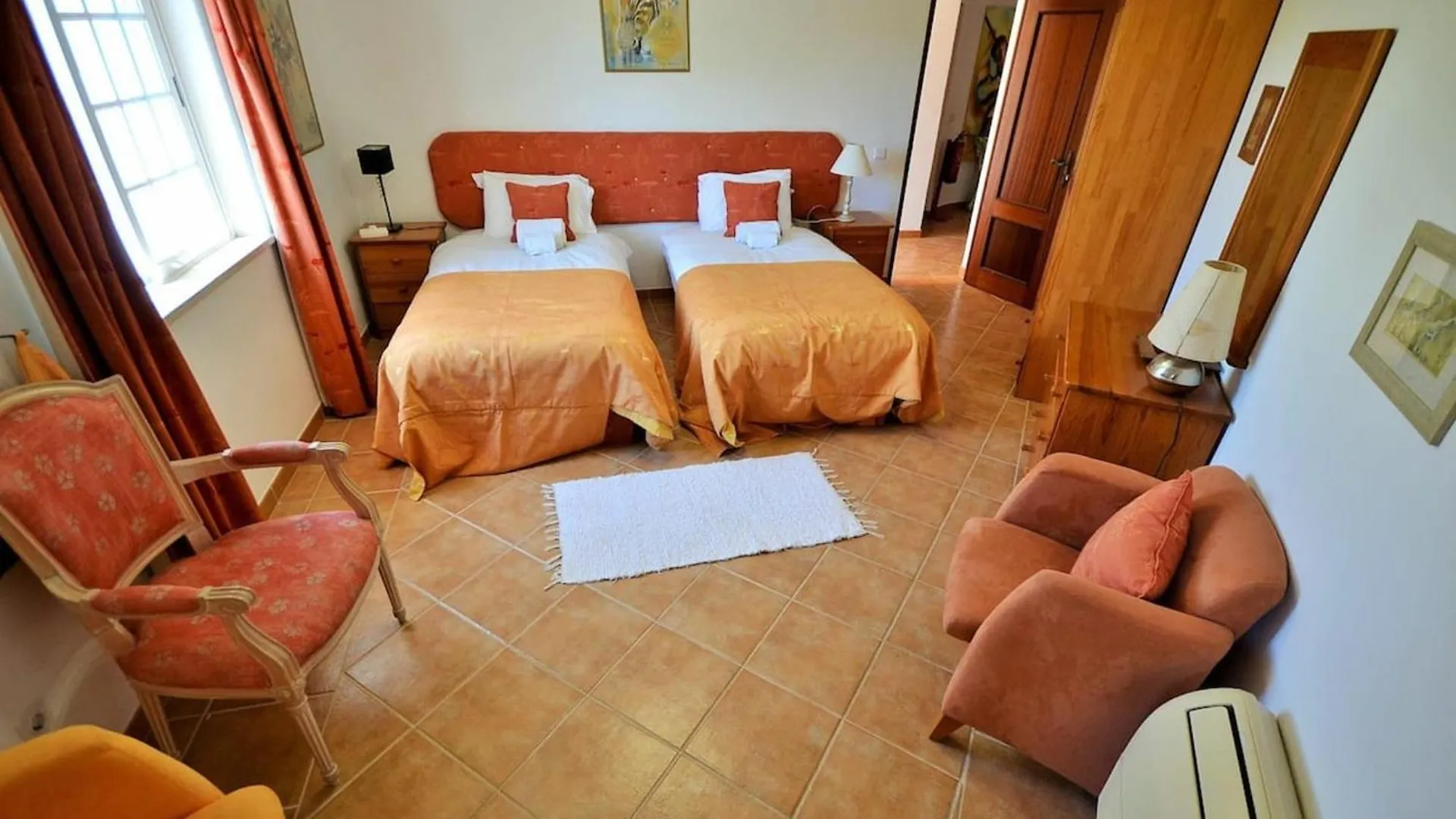 Cosy Carvoeiro Villa 5 Bedrooms Casa Solara Table Tennis Table Private Pool Alporchinhos Porches  Portugal